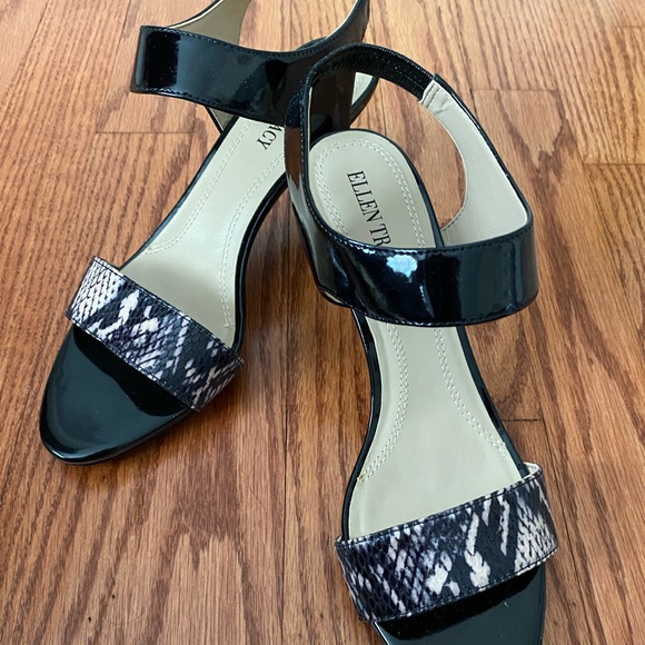 Shoes - Picture 2 of 8